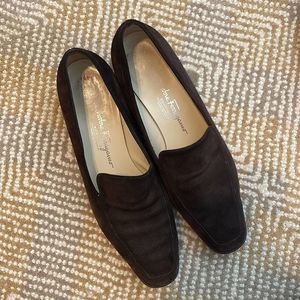 Salvatore Ferragamo Sz 7.5 B Brown Suede Loafer’s.